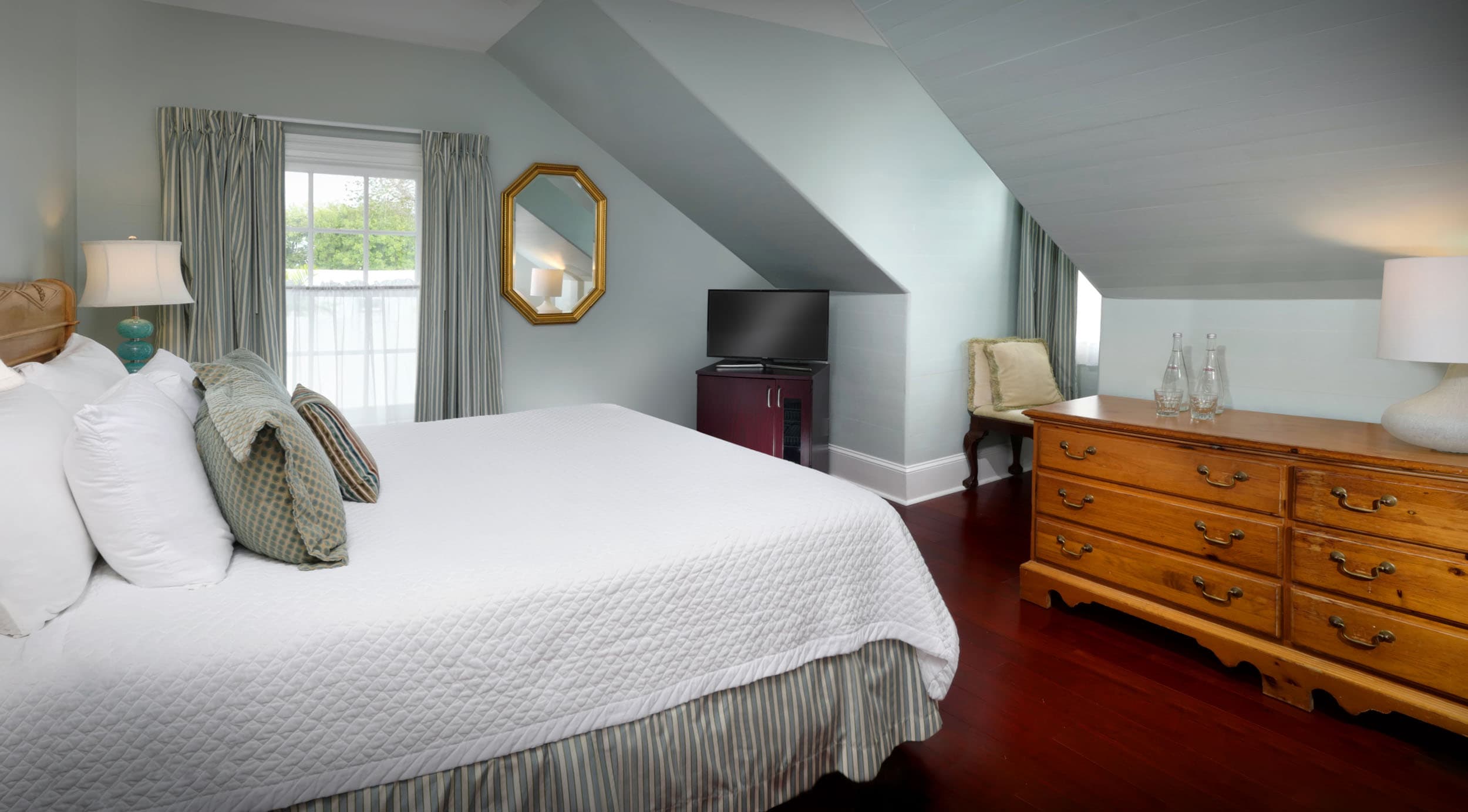 JAMES HASKINS BEDROOM